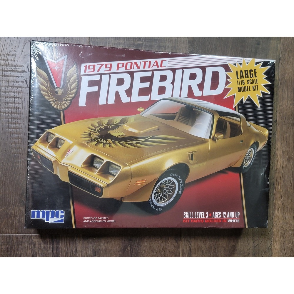 MPC 1979 Pontiac Firebird 1/16 Scale Plastic Model Kit Skill Level 3 MPC932/06